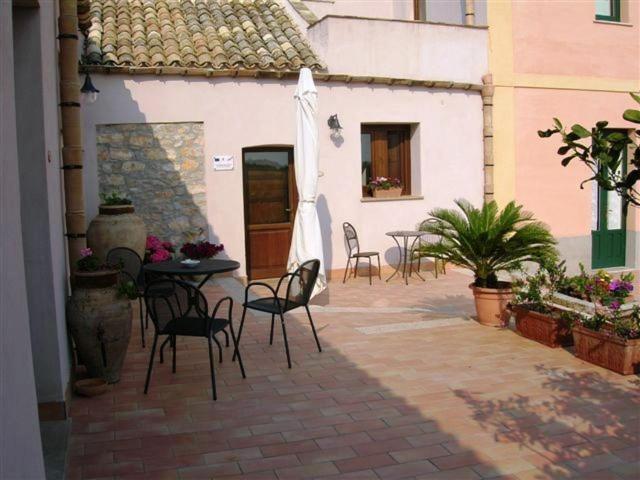 Agriturismo Baglio Donna Santa Dattilo Luaran gambar